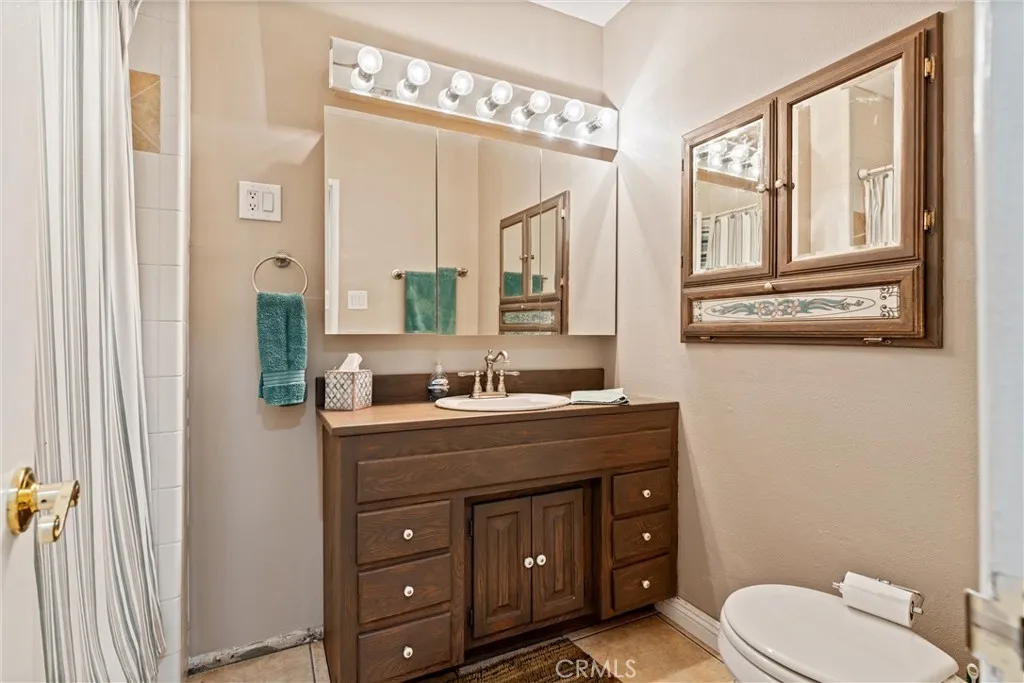 41009 17th W, Palmdale, California 93551 home-pic-21